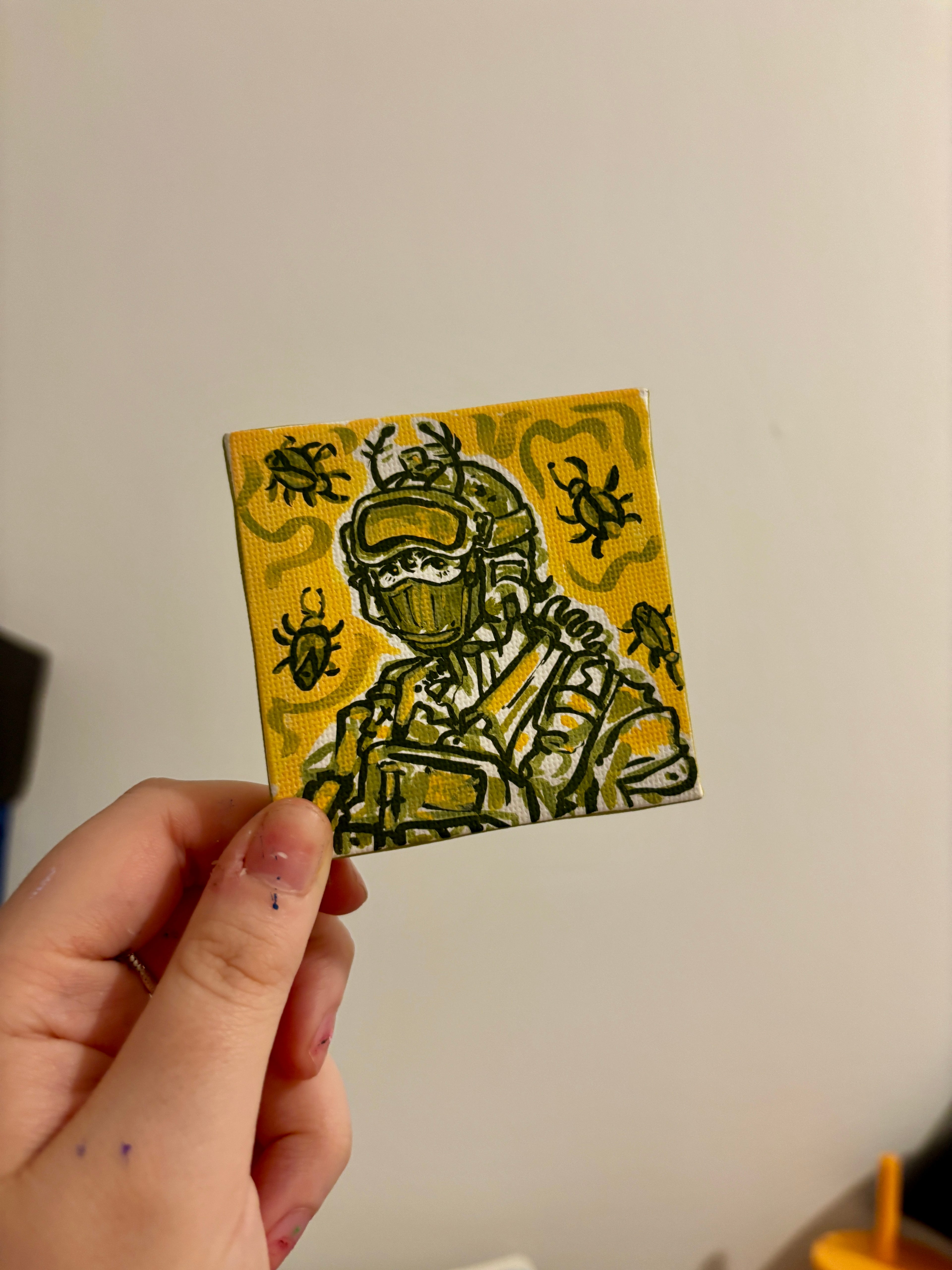 ROACH MINI CANVAS